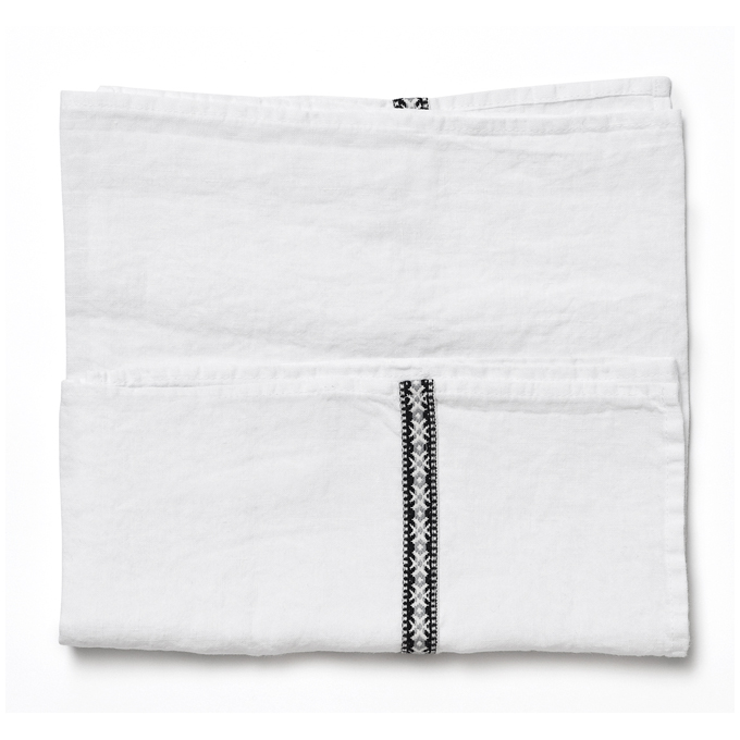 LINEN TOWEL WITH NATIONAL TAPE